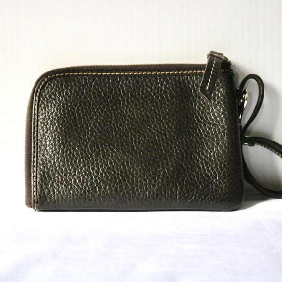 DOONEY & BOURKE 1975 Pebbled Brown Leather Wristlet Wallet Travel Change Purse - Picture 2 of 10